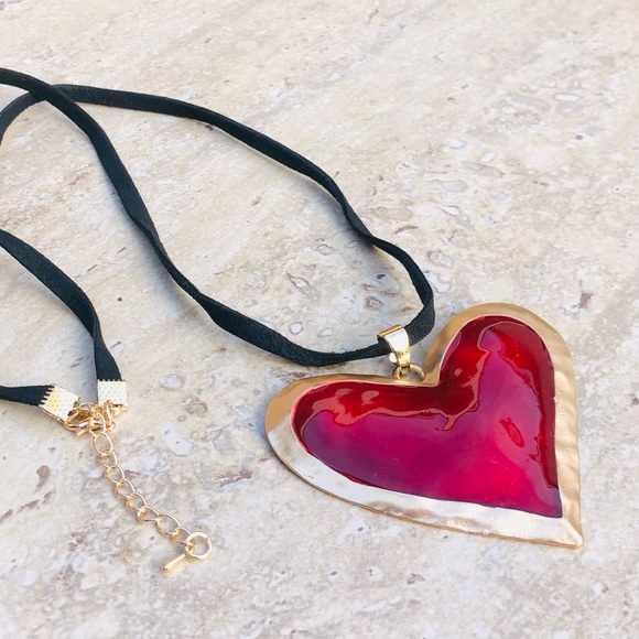 NEW Gold Rim Red Enamel Large Heart Necklace - Picture 7 of 12